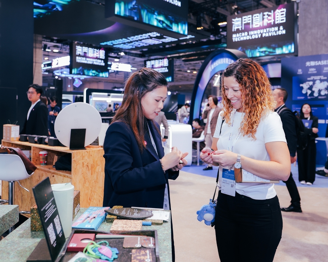 外国客商瞭解澳门科创优势