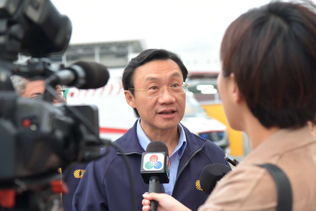 譚俊榮接受傳媒訪問