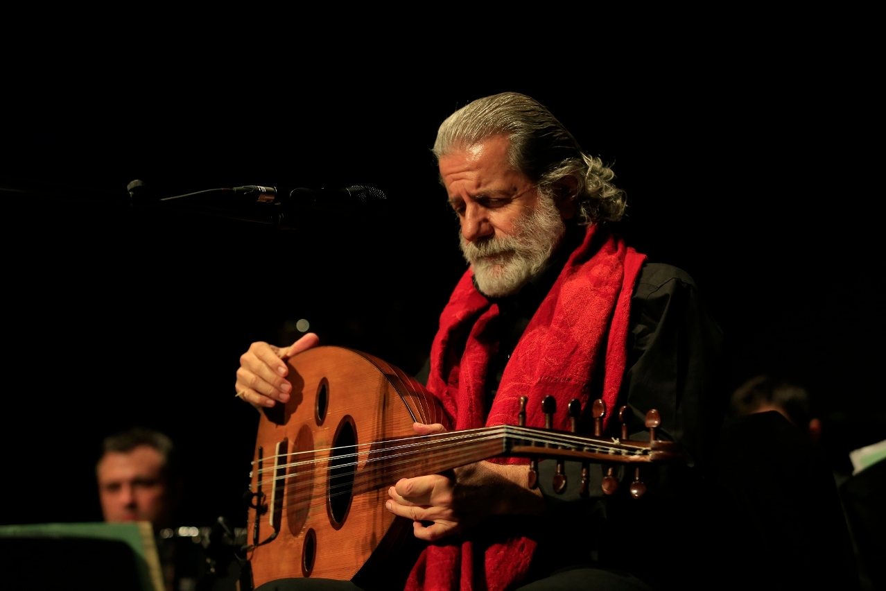 Sons modernos de raízes árabes Marcel Khalife: O Mestre do Oud