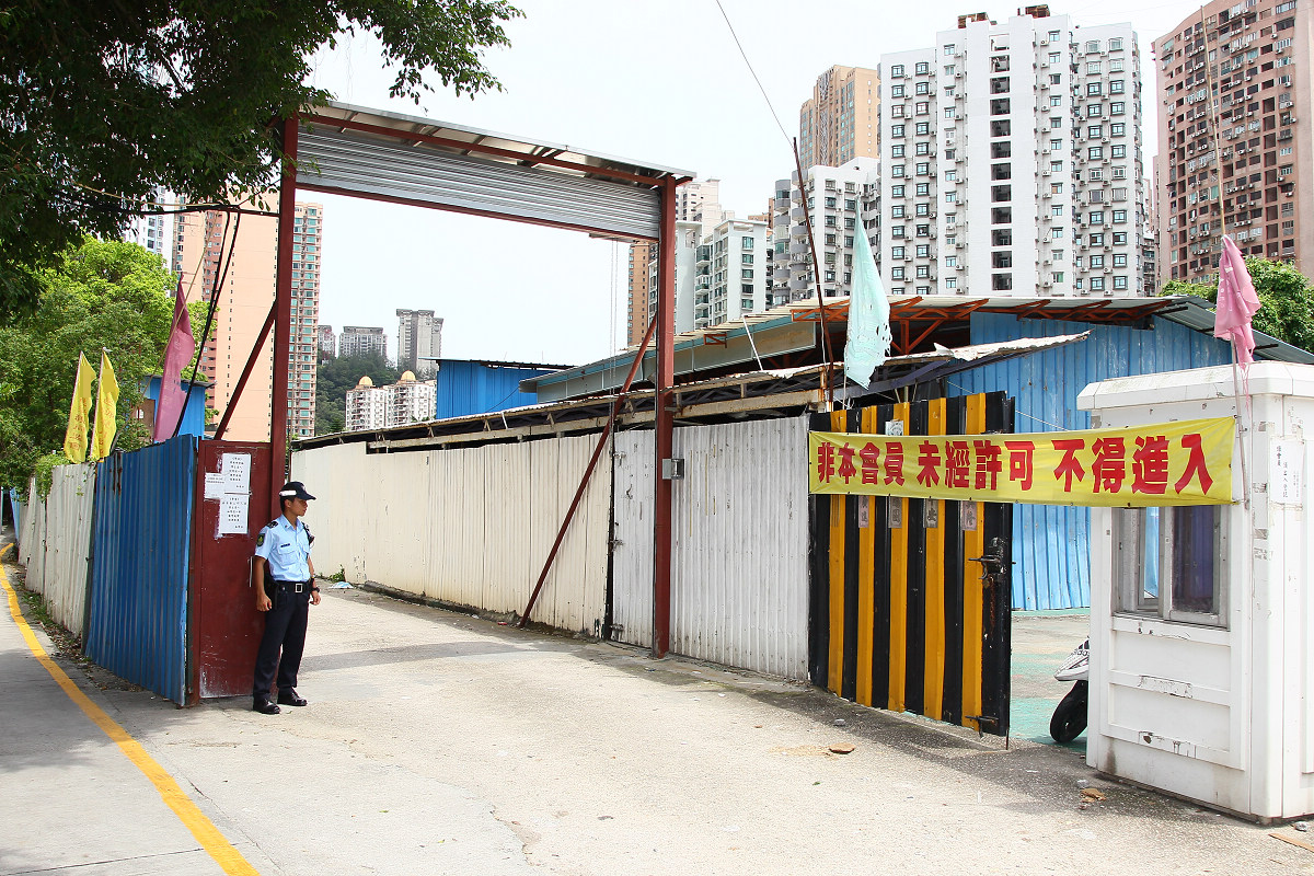 警方突擊巡查非法工作行動