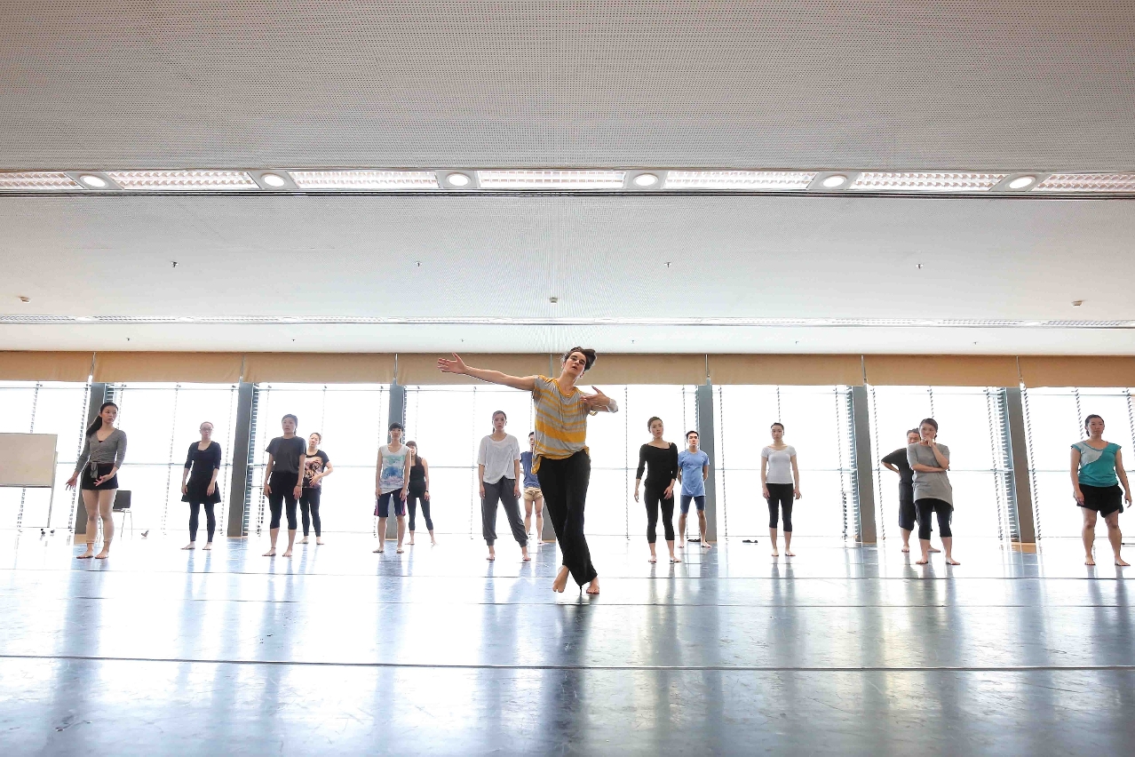 les ballets C de la B舞蹈工作坊發掘學員舞蹈語言技巧
