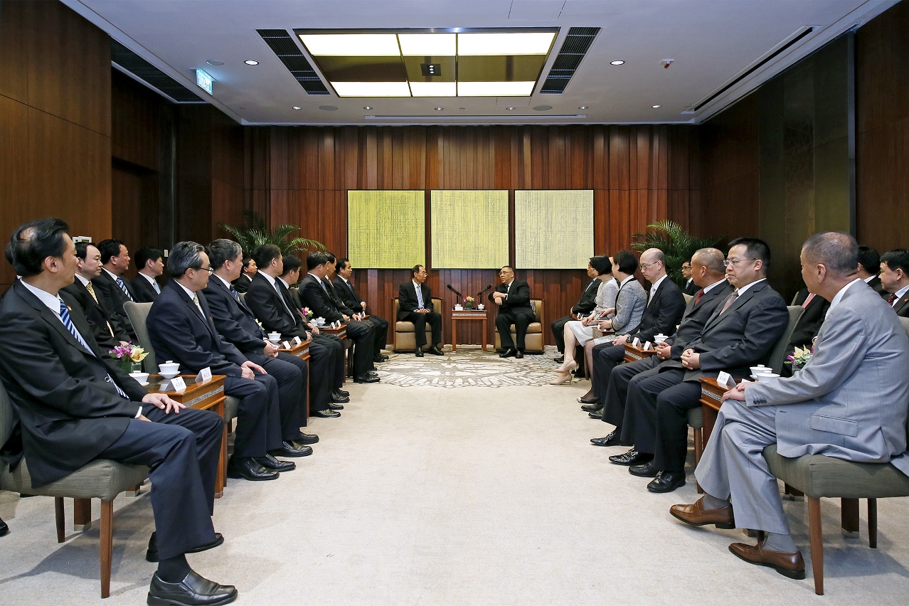 Chefe do Executivo, Chui Sai On, tem encontro com o secretário do comité do Partido Comunista Chinês da Província de Fujian, You Quan