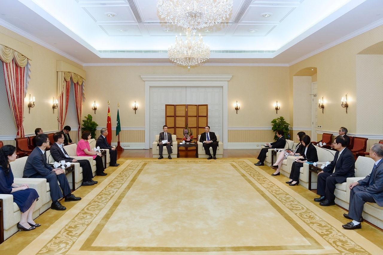 Encontro entre o Chefe do Executivo e representantes da AFPCM
