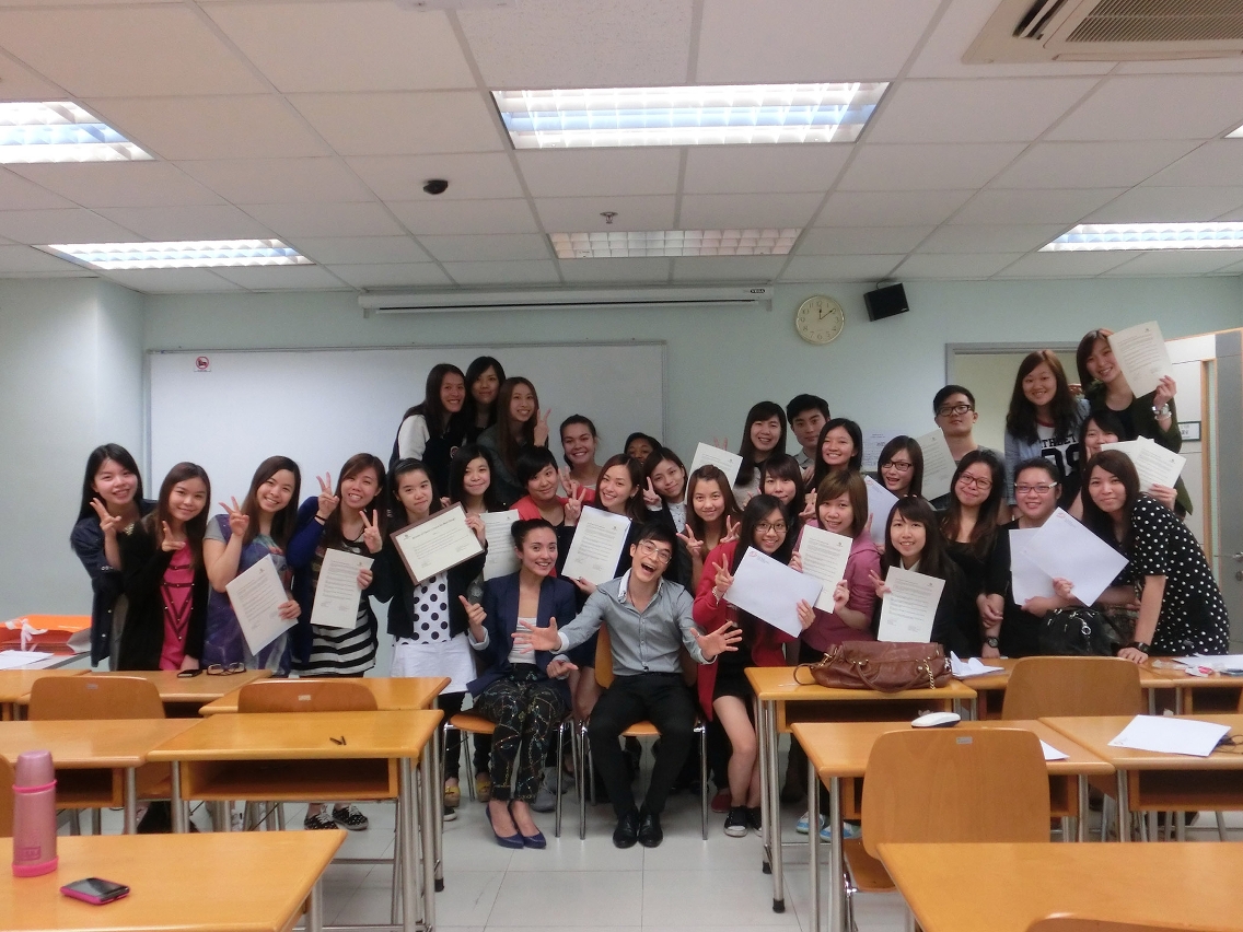 A group photo after the certificate presentation