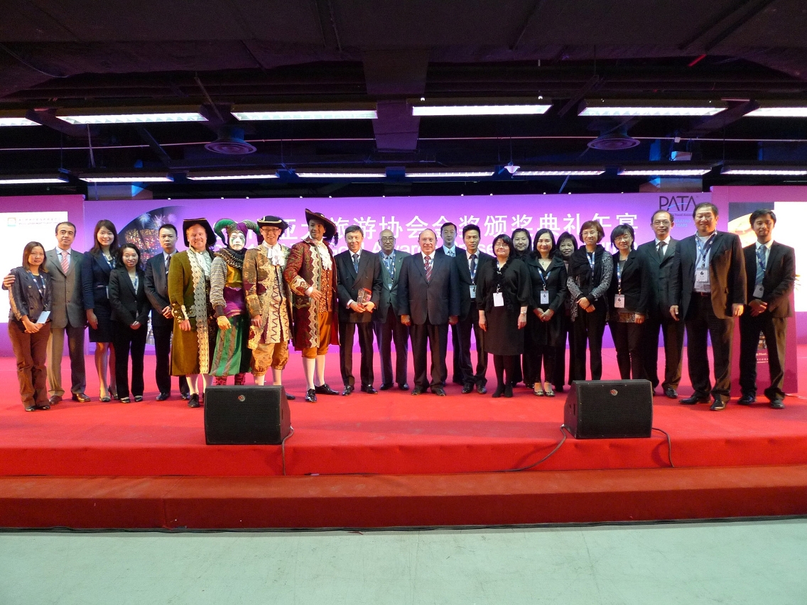 MGTO Director with travel trade members and performers