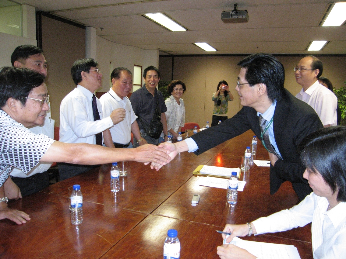 坊會居民訪土地工務運輸局