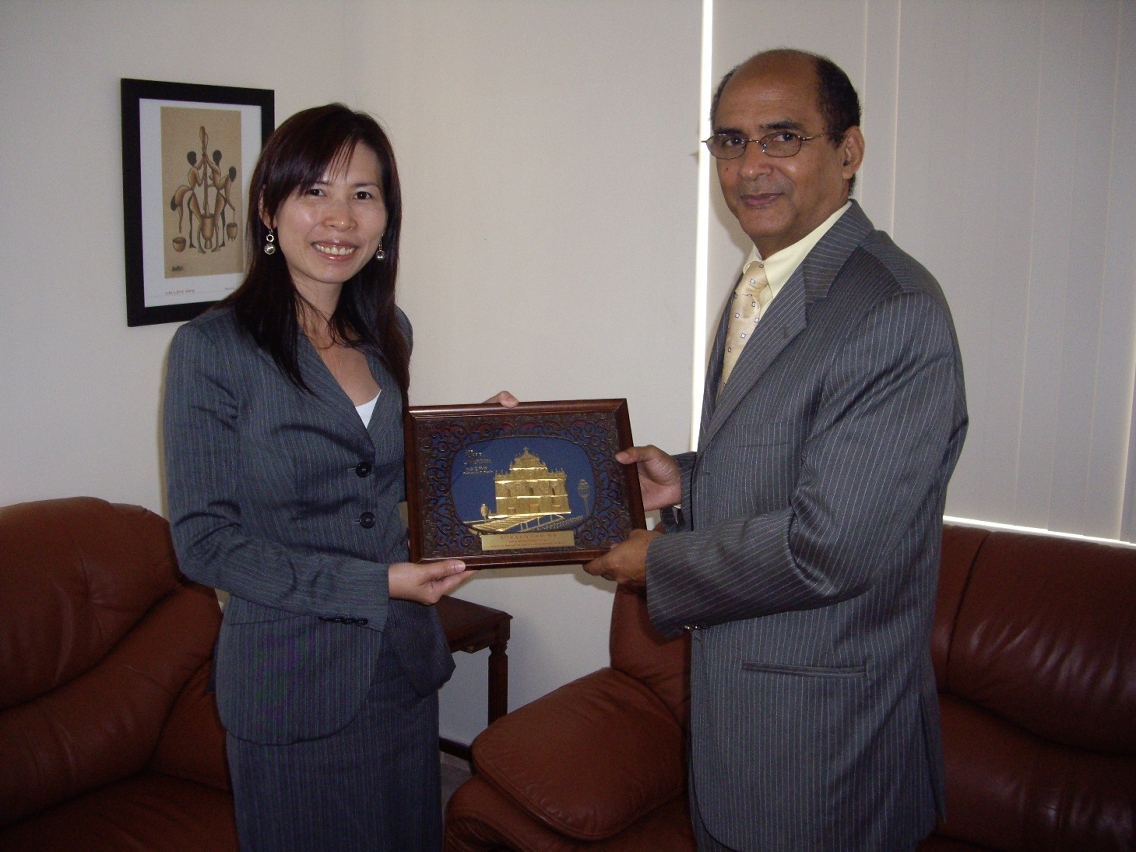 貿促局陳敬紅執行委員禮節性拜會佛得角經濟、發展和競爭部José Brito部長