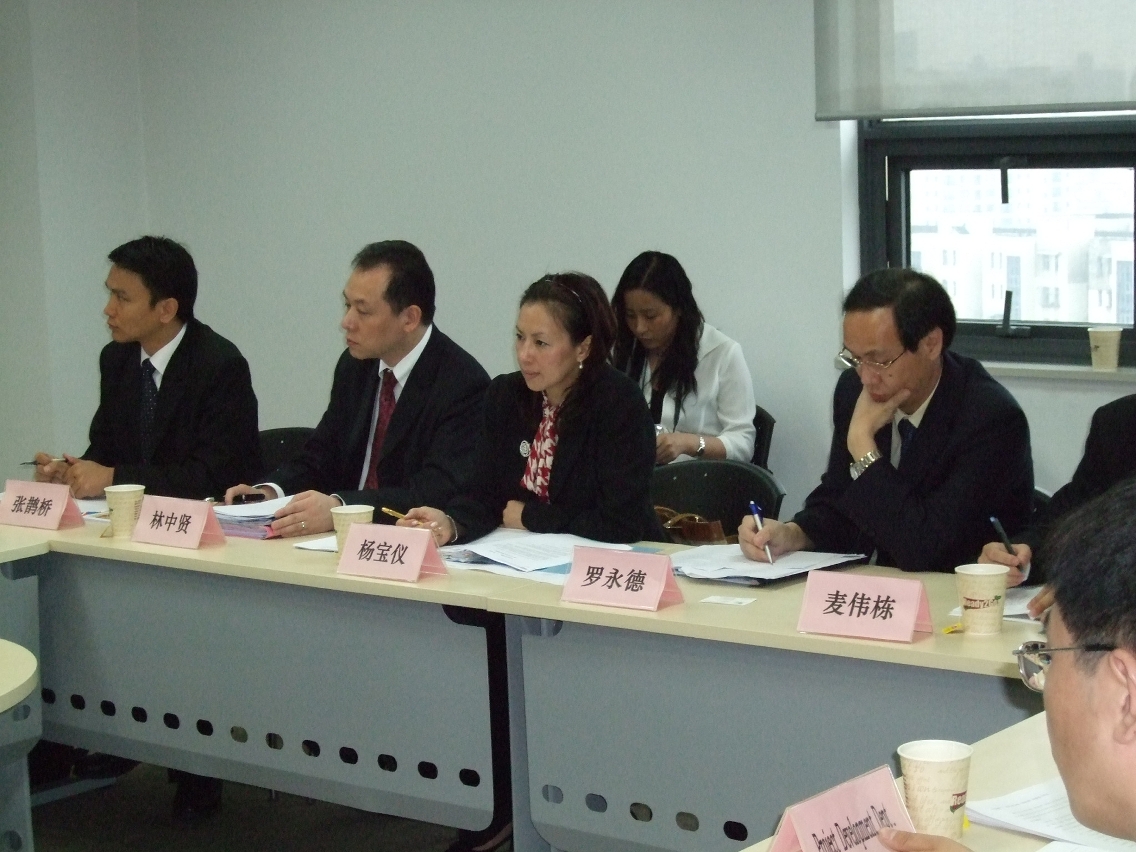 Macao technical team and the representatives from the Shanghai Expo organizers had in depth discussions on technicalities the Tak Seng On construction and reached consensus on a workable proposal.