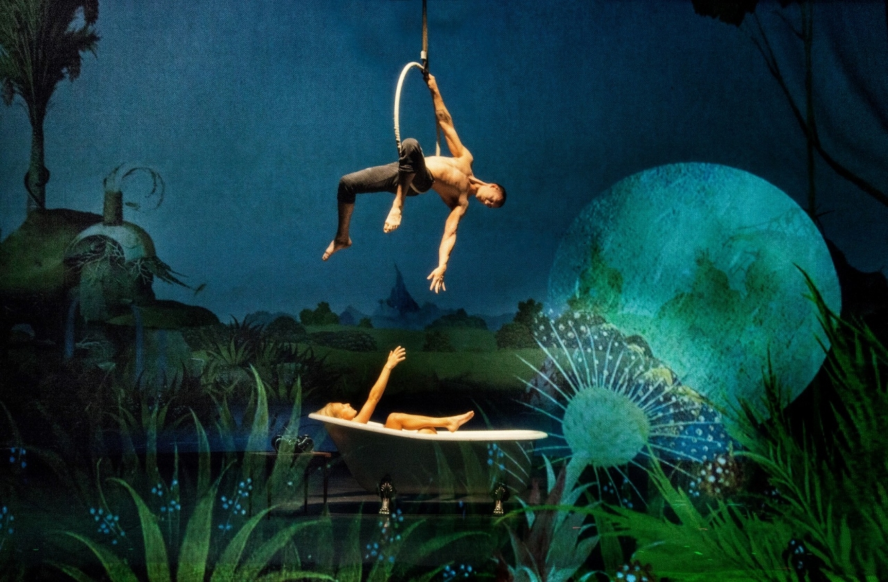 Multimedia Circus “Bosch Dreams”