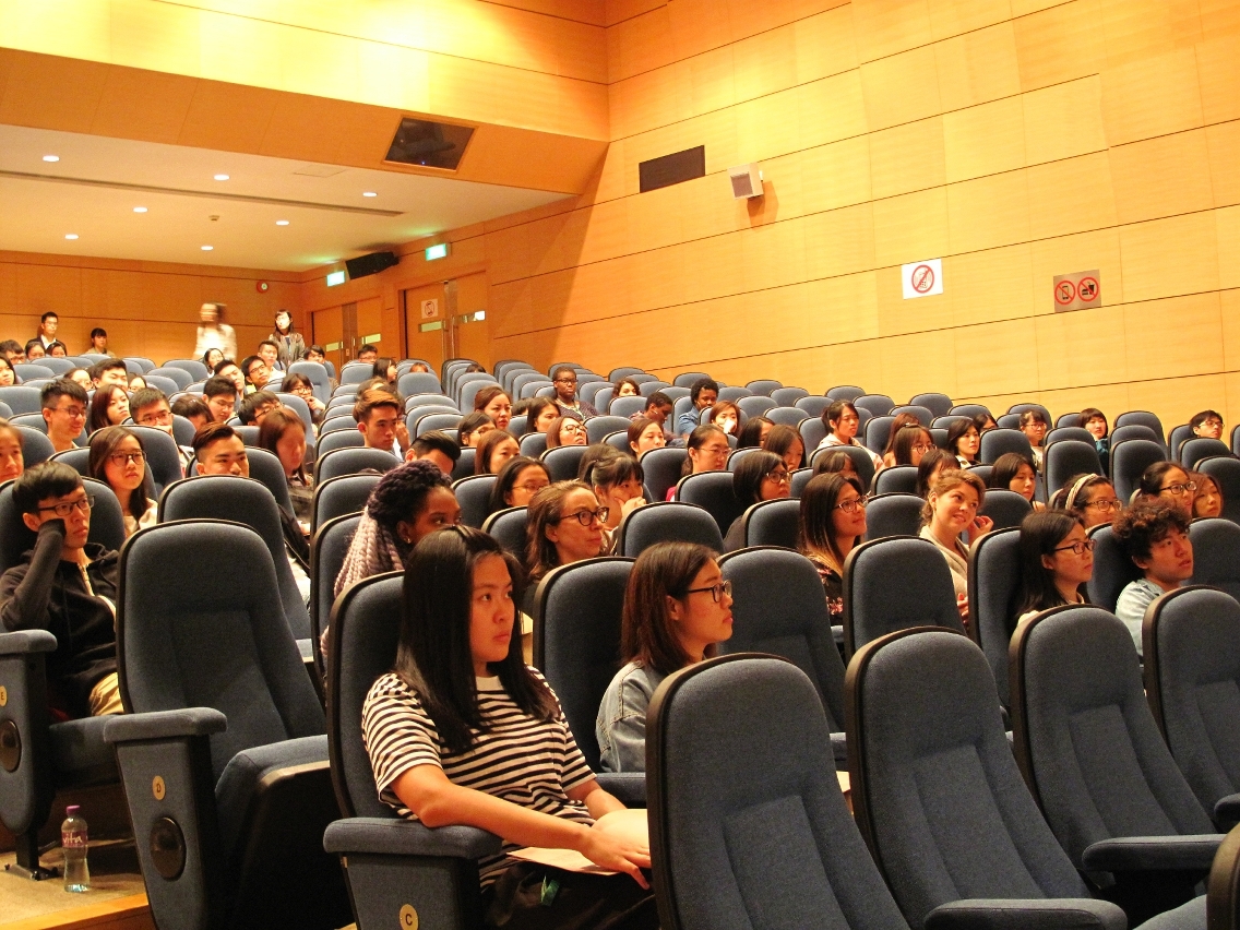 MPI professors and undergraduates listen to the superb performance by Macao Orchestra