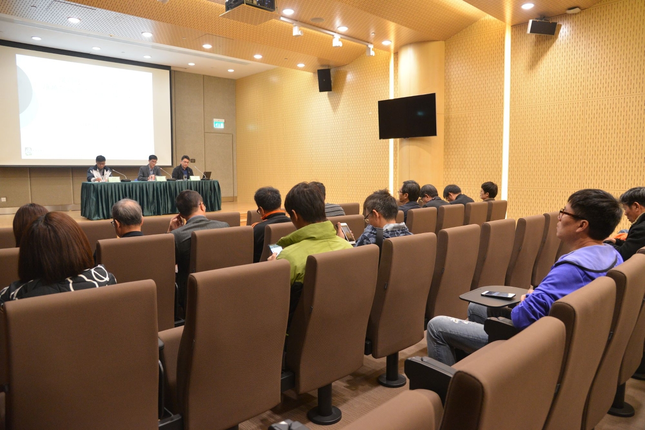 環保局就建築廢料收費方式與業界交流。