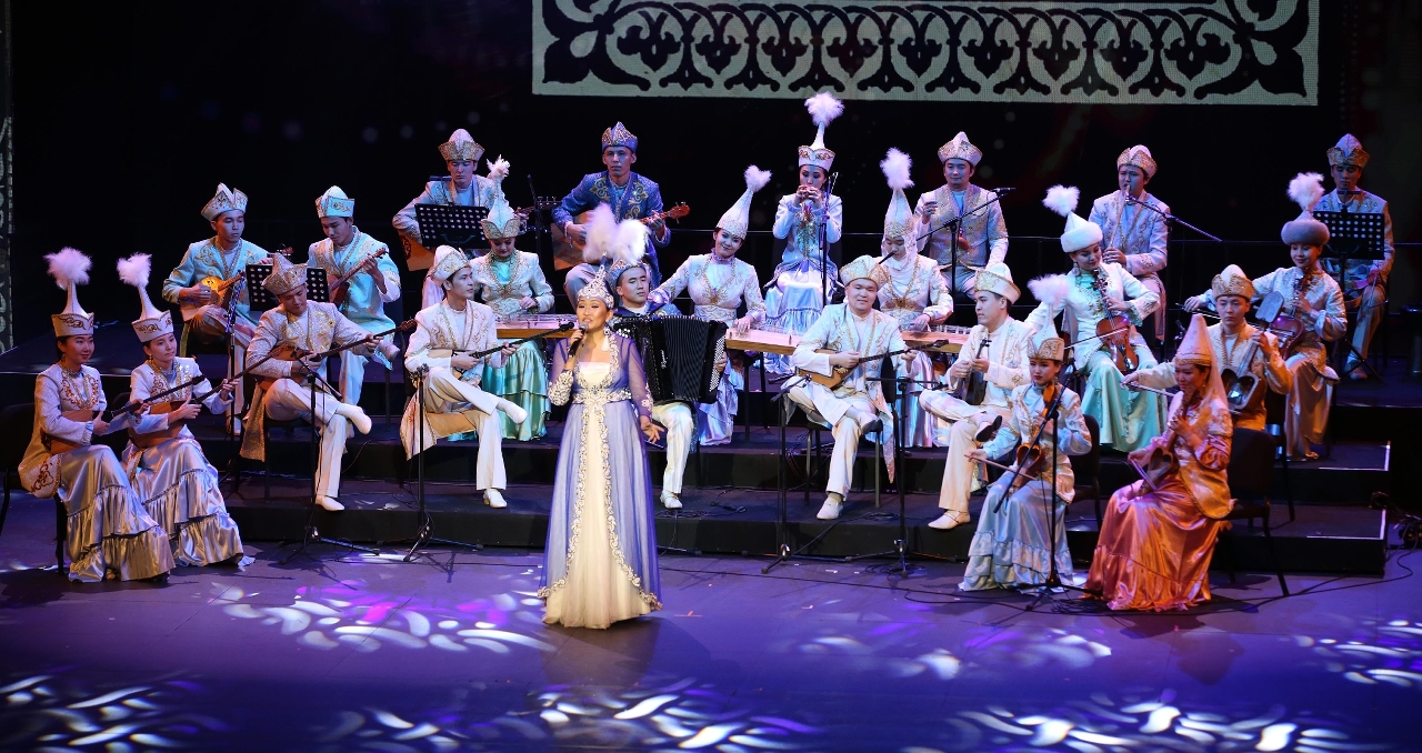 Orquestra Folclórica de Câmara "Kurmangazy" do Conservatório Nacional de Música do Cazaquistão
