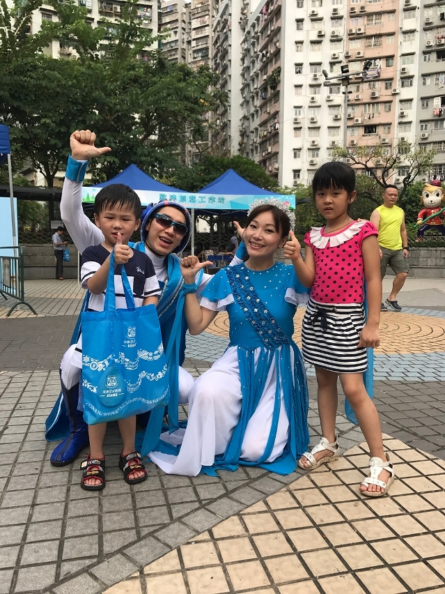 齊來與威水超人和水汪汪姐姐玩遊戲