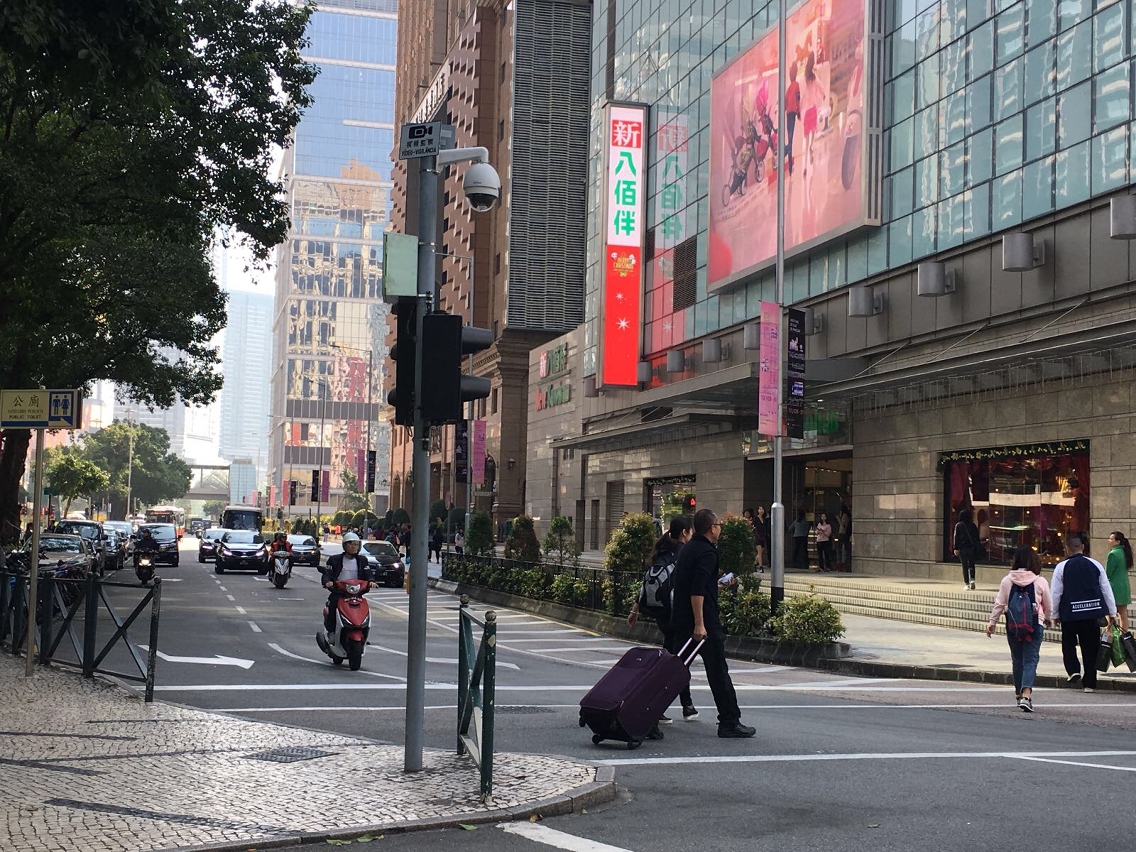區華利前地與蘇亞利斯博士大馬路交界的視頻監察系統周五運作