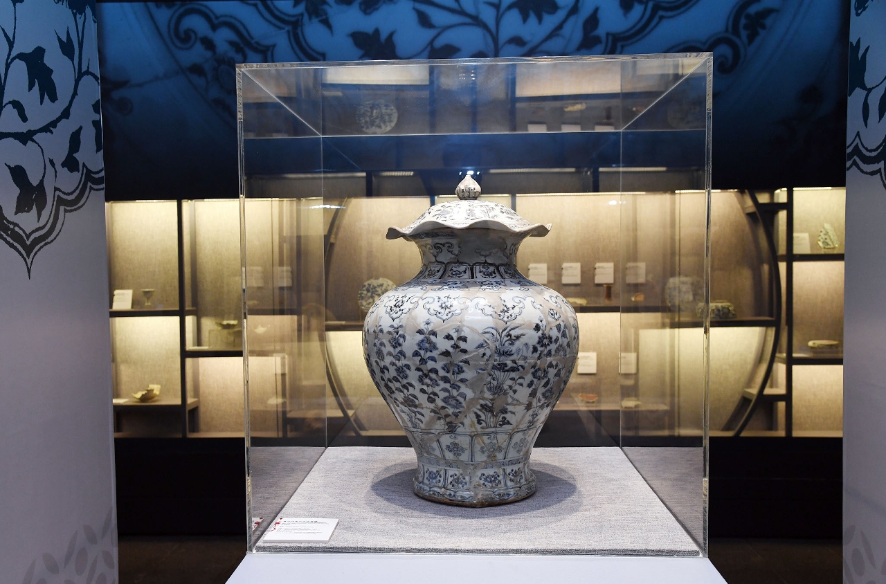 《啓明氣象――景德鎮御窯博物館館藏洪武時期珍品展》開幕