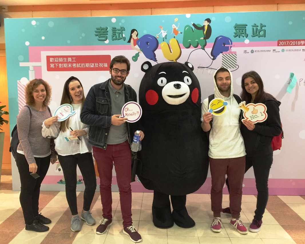 Many international students join the activity