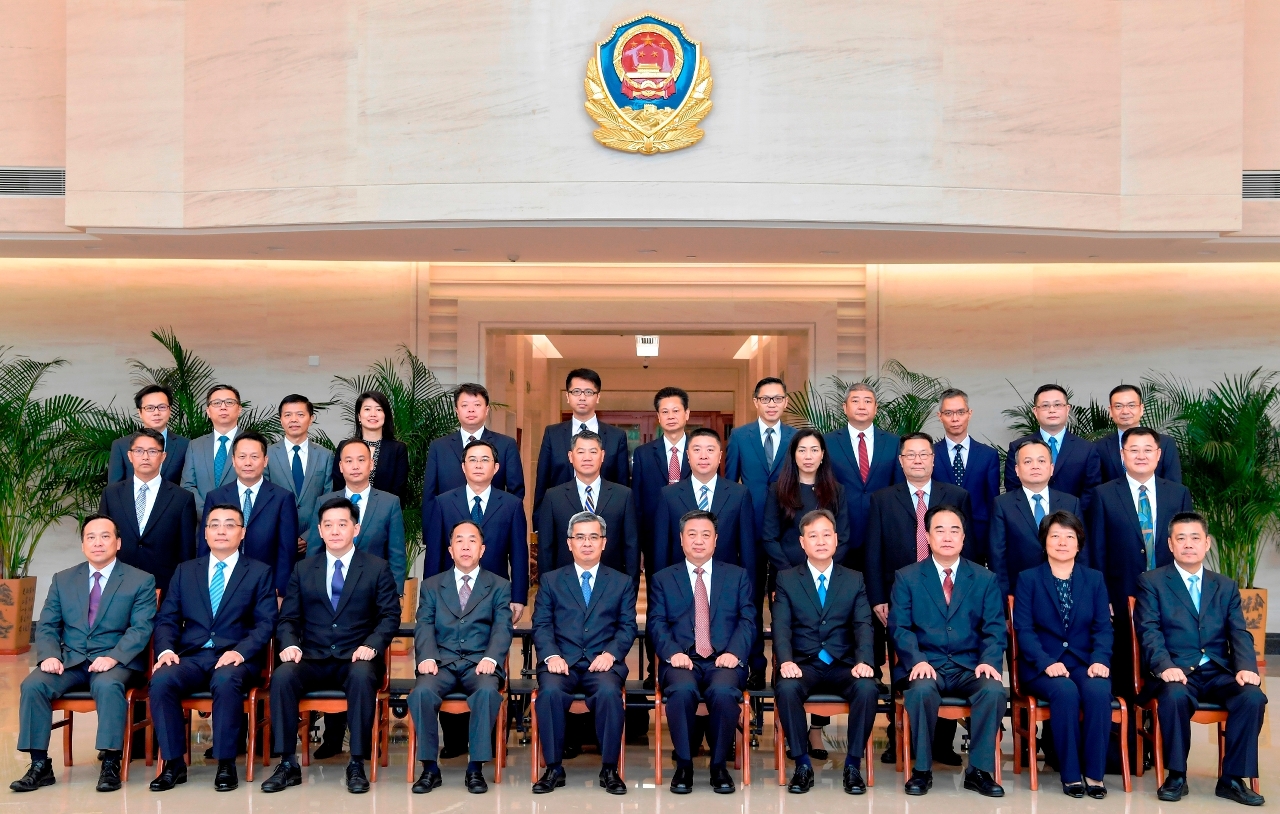 Secretário para a Segurança chefiou uma delegação para visitar e se inteirar do trabalho de policiamento inteligente de Guangzhou