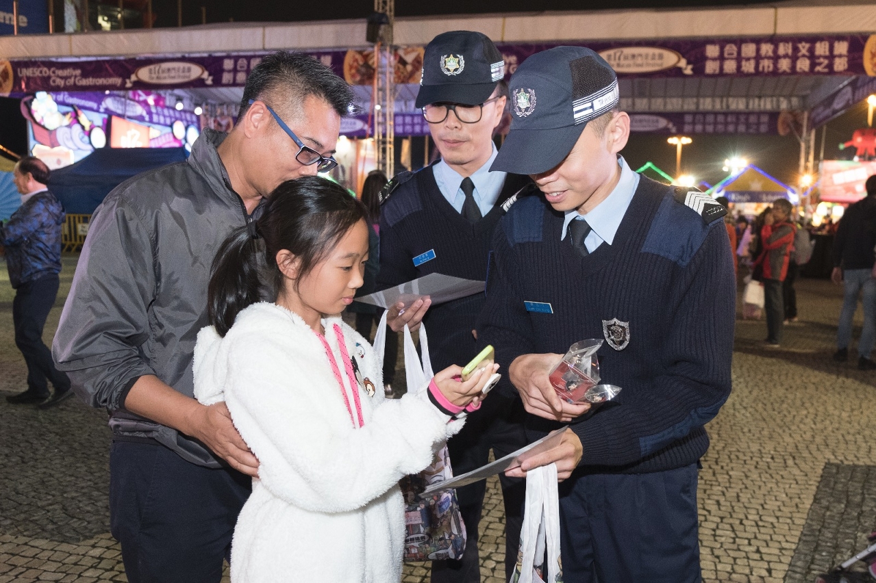 向巿民宣傳本局微信公眾號