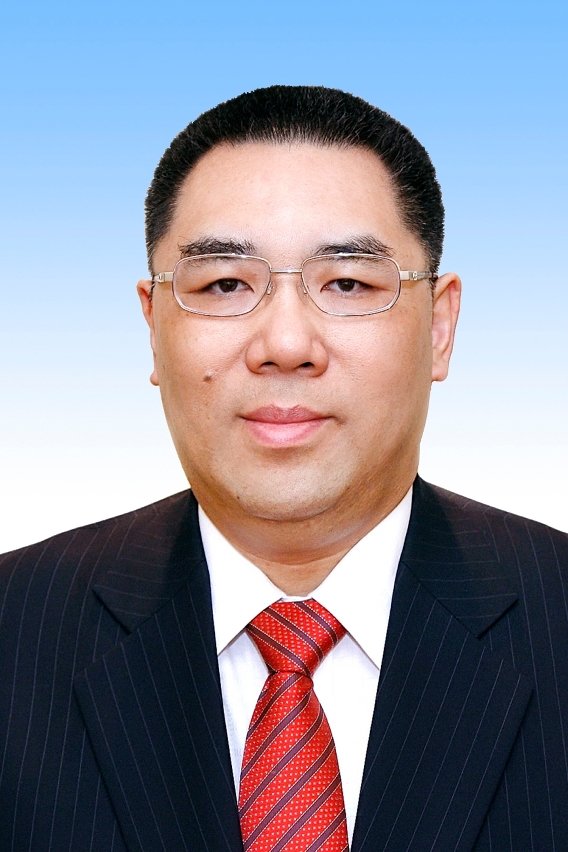 The Chief Executive, Mr Chui Sai On.