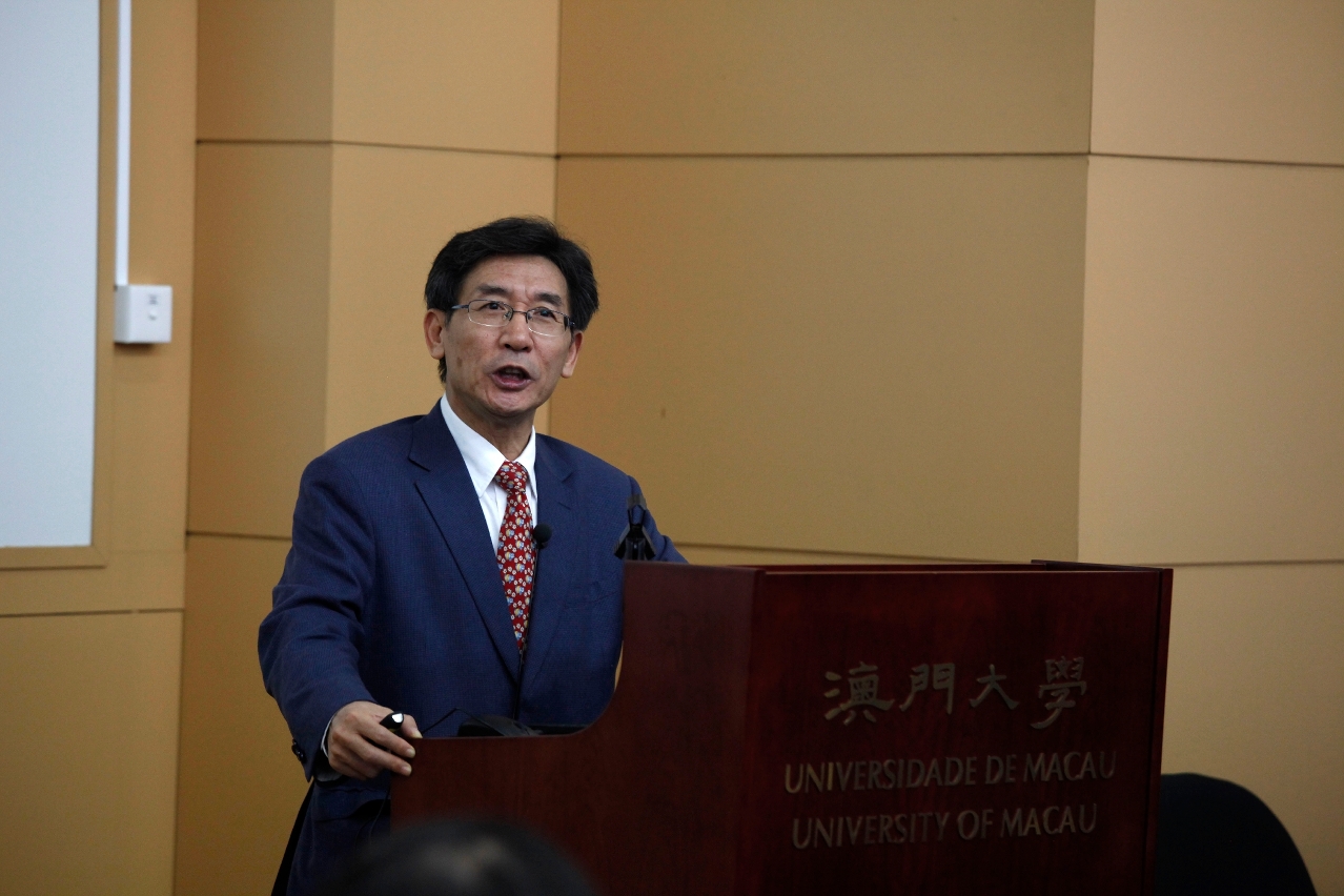 薛其坤在澳大談量子物理與信息技術