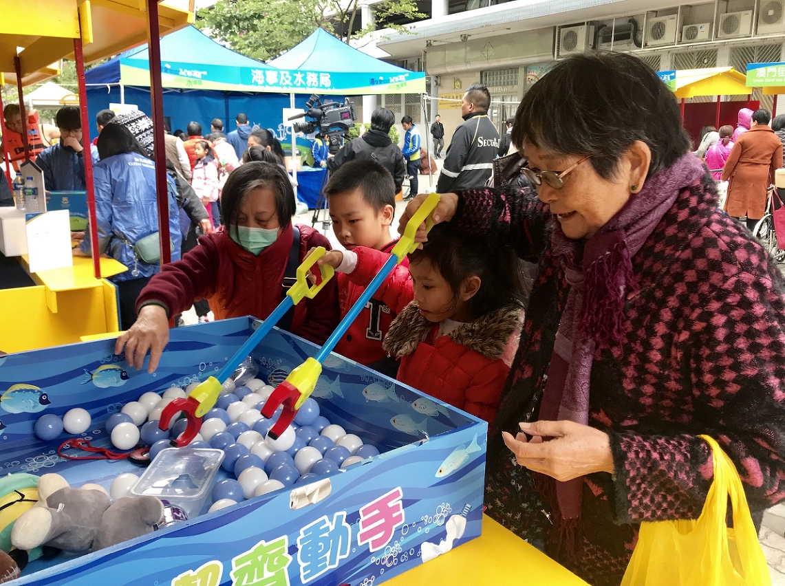 加強市民保持海灘清潔的意識