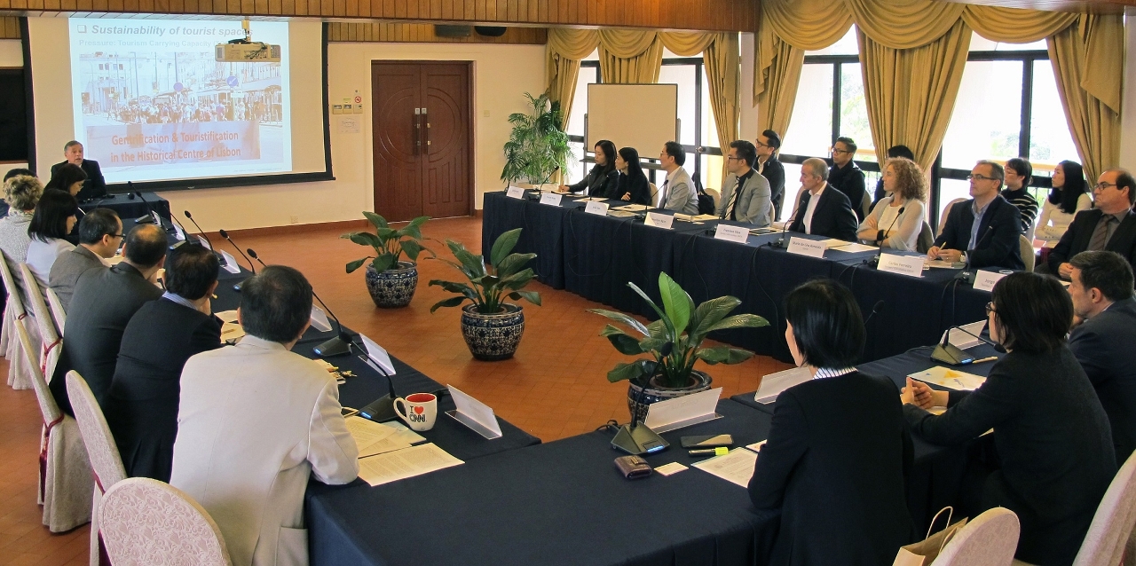 The Head of Universidade de Lisboa' s Territur research group, Dr. José Manuel Simões, talked about tourism planning related issues during the seminar.