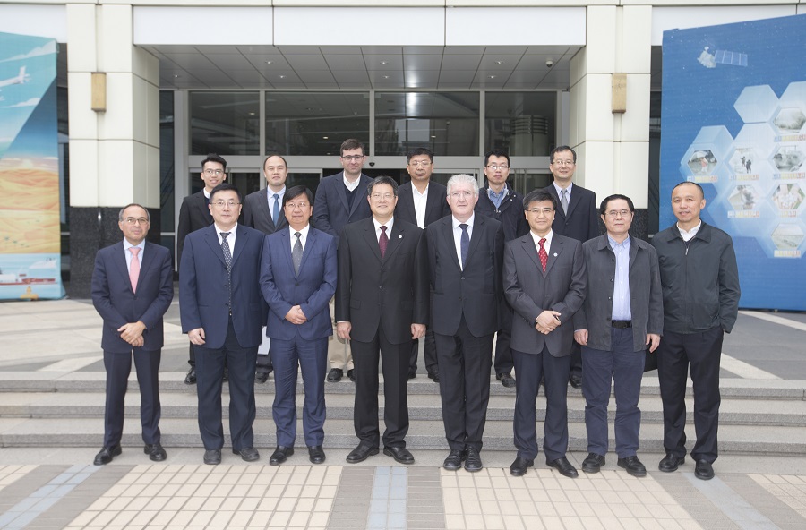 O Director dos SMG, Tam Vai Man, (3.º esquerda) esteve presente na 9ª Conferência Técnica de Meteorologia, entre a China, Macau e Portugal.