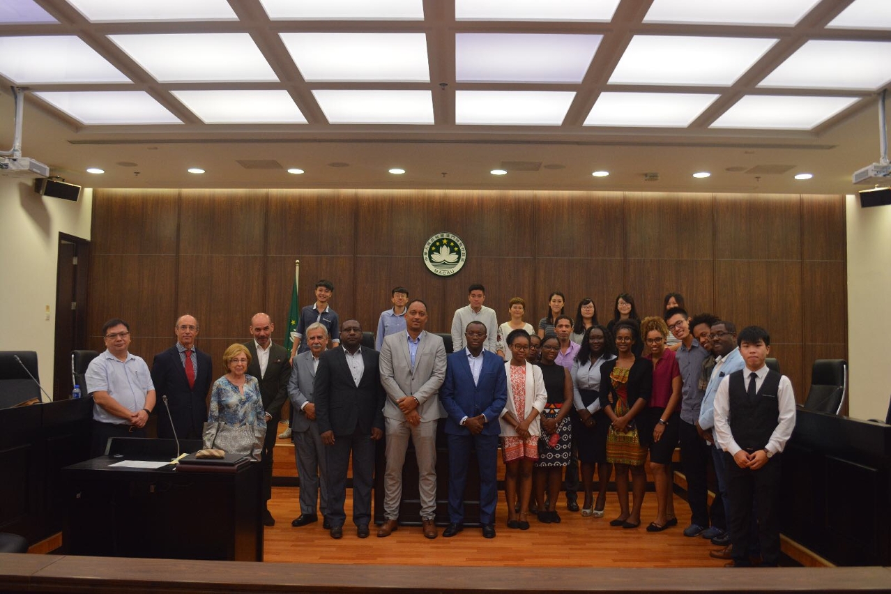CNPD de Cabo Verde trocou ideias com estudantes da Faculdade de Direito da UM