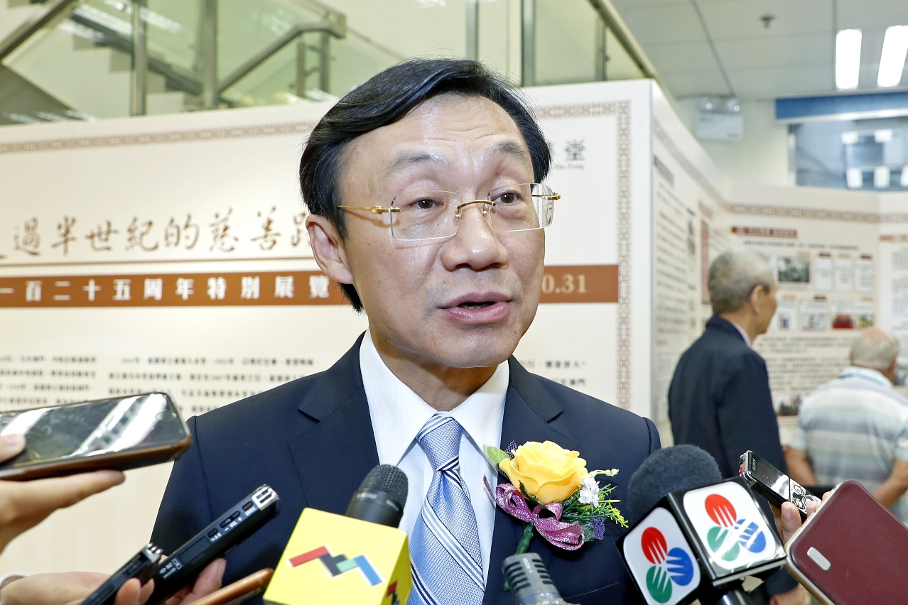 社會文化司司長譚俊榮接受傳媒訪問