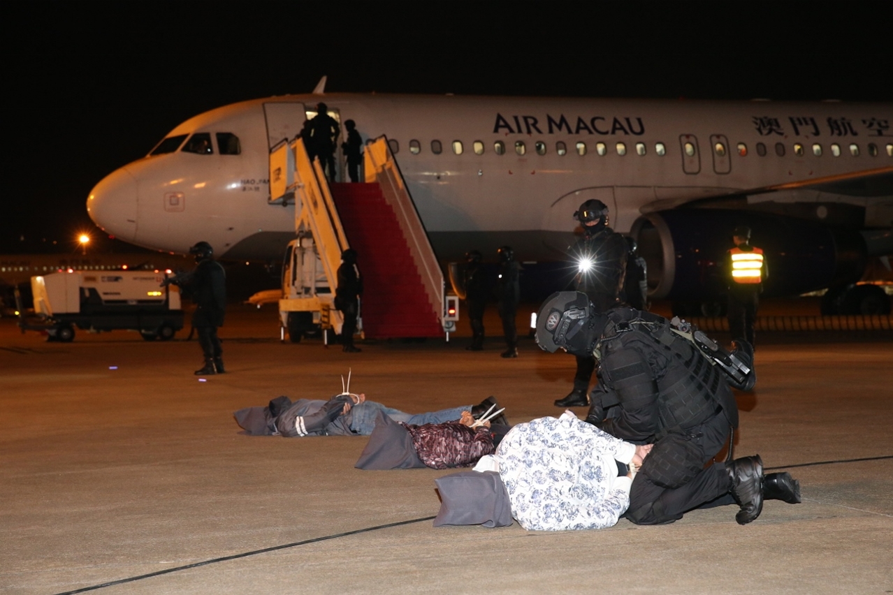 The exercise on unlawful seizure of aircraft was smooth and deemed to have reached its goal with all passengers and crew members rescued.