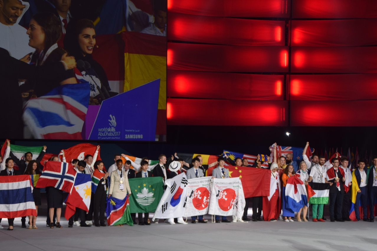 Fotografia dos concorrentes premiados dos diversos países
