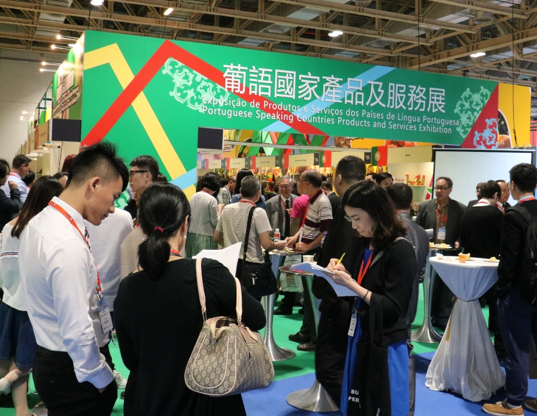 A Exposição de Produtos e Serviços dos Países de Língua Portuguesa (Macau) – 2017 PLPEX aproveita, da melhor forma, o papel de Macau como plataforma de cooperação entre a China e os Países de Língua Portuguesa