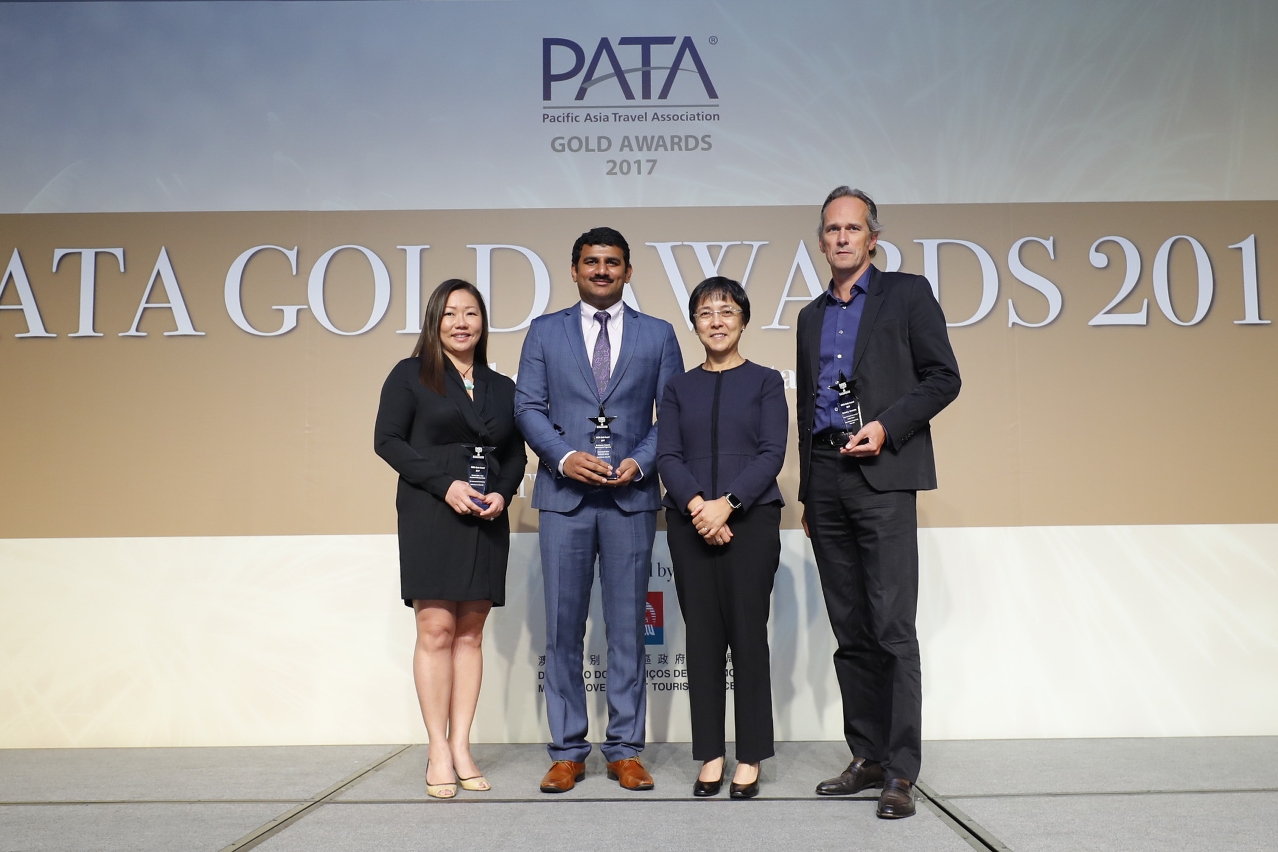 Maria Helena de Senna Fernandes with the three PATA Gold Awards winners from Macao from Sands China (left) and Melco Resorts (right)