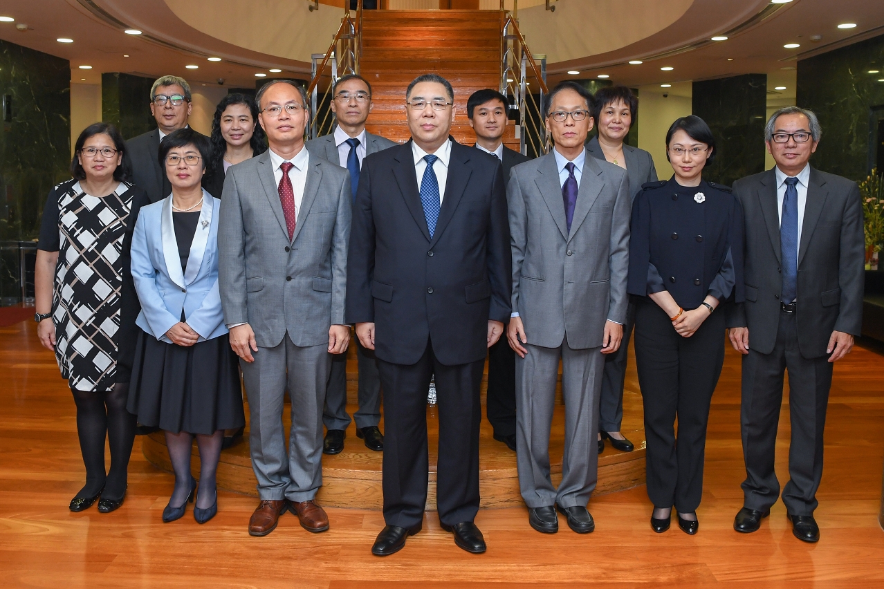 Chefe do Executivo recebe representantes da ATFPOC