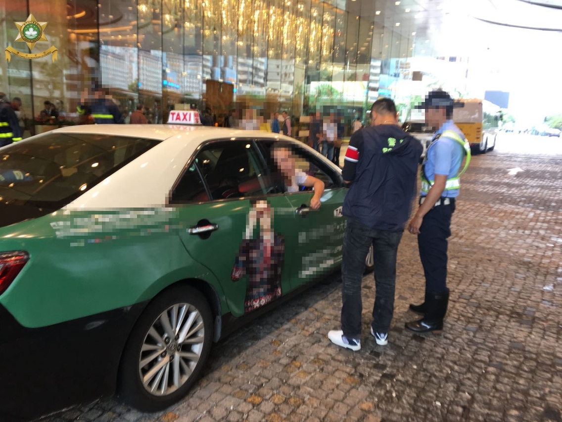治安警加強打擊的士違規行為