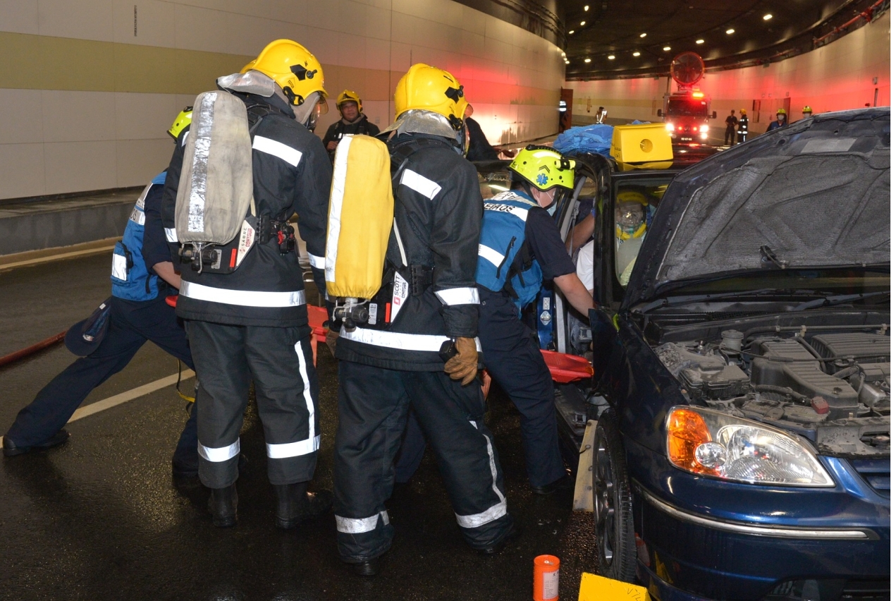 Fire and rescue exercise for traffic accident in underwater tunnel of new campus of University of Macau at Hengqin