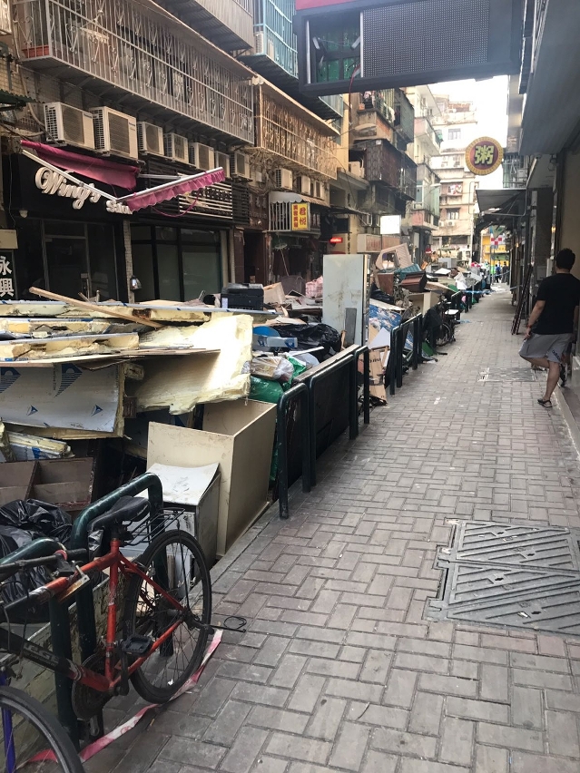 民署呼籲商户暫停棄置大型傢俱電器