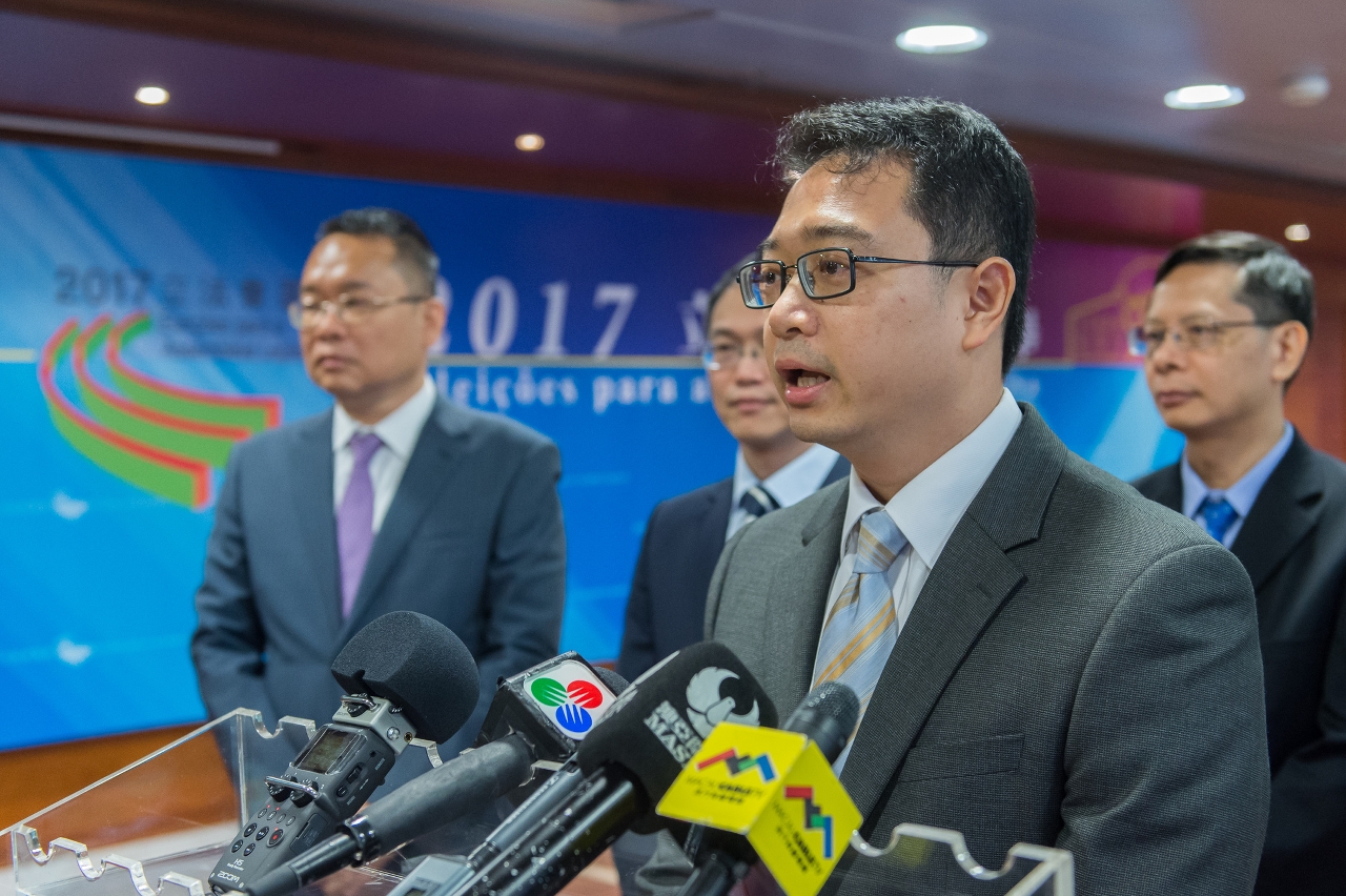 The Chairman of the Electoral Affairs Commission for the Legislative Assembly Election, Mr Tong Hio Fong, speaks to reporters.