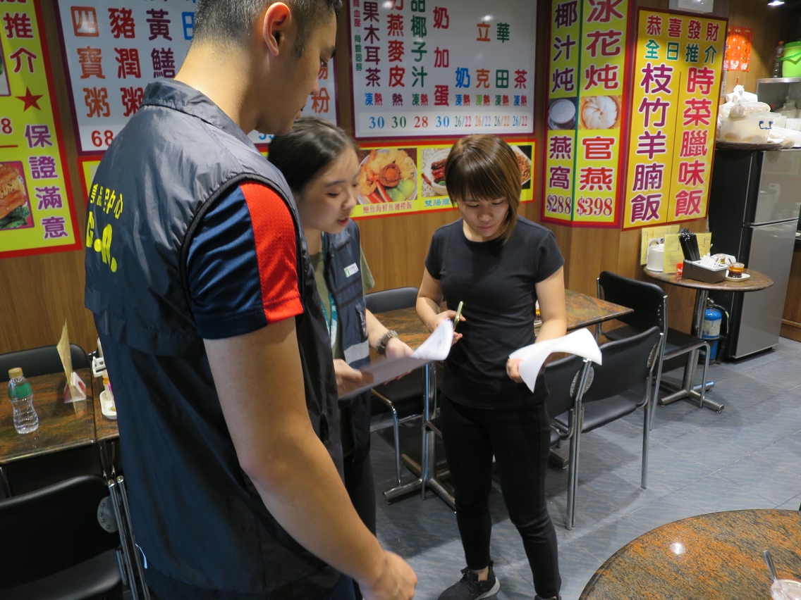 民署派員到本澳各區食肆、餐飲場所進行衛生巡查
