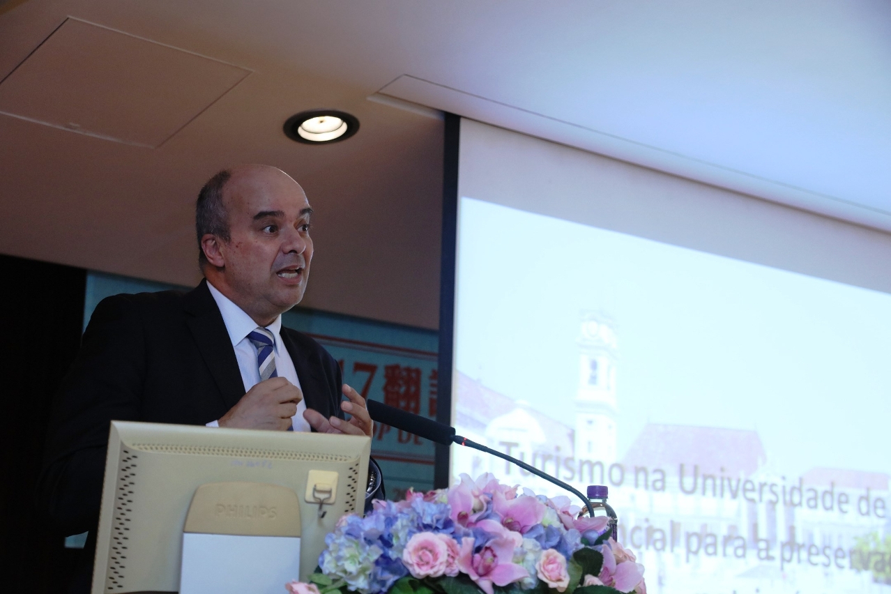 葡萄牙科英布拉大學副校長Luis Filipe Martins Menezes教授探討世界文化遺產的文化保育問題