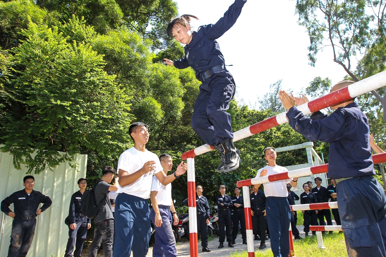 軍事障礙徑訓練（二）