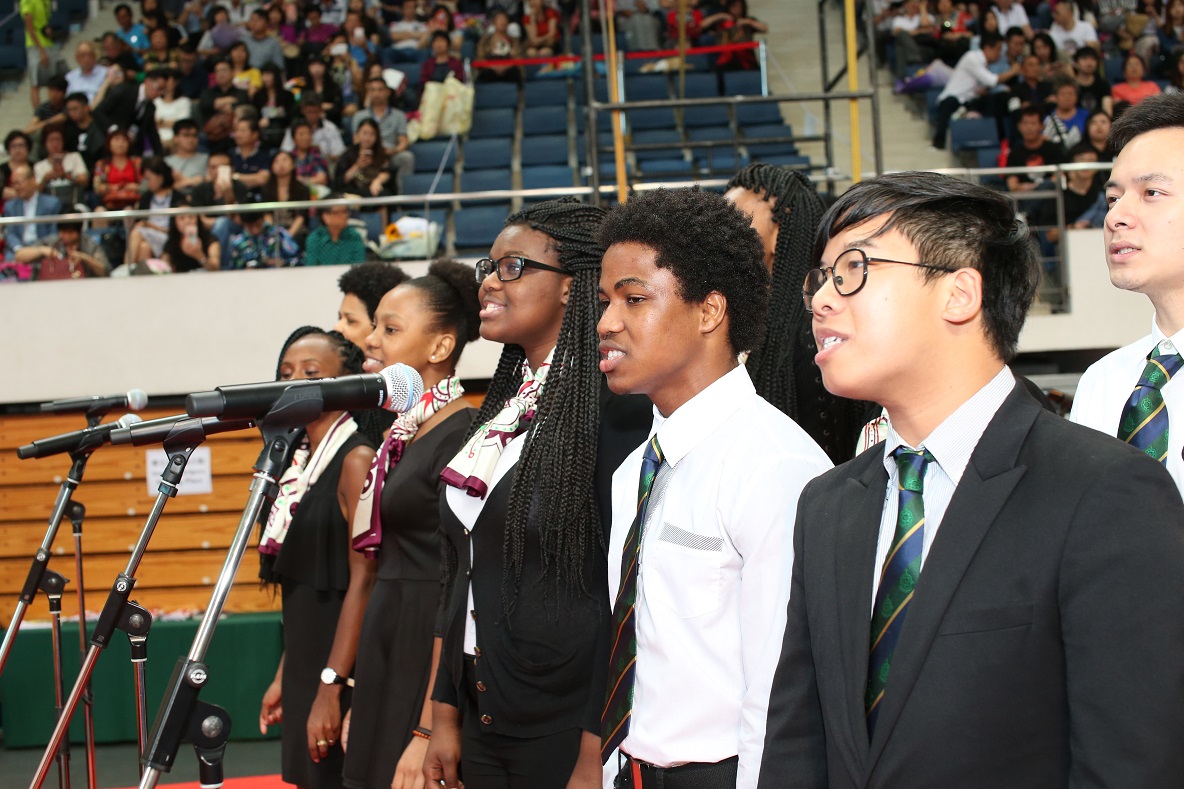 Performance by teachers and students