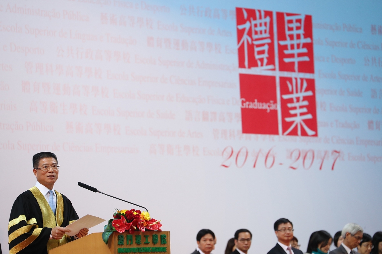 Professor Lei Heong Iok, President of MPI delivered his speech at the graduation ceremony