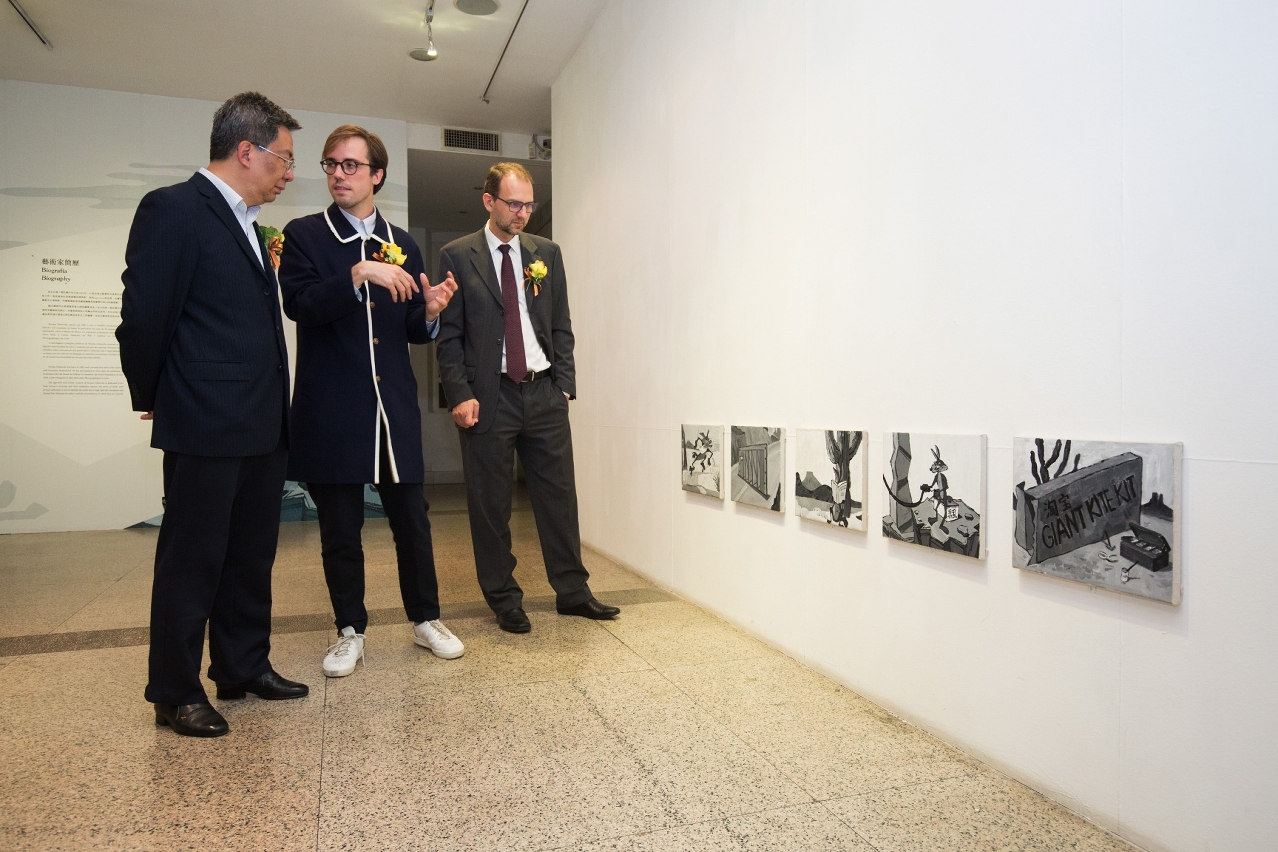 Os convidados visitaram a exposição