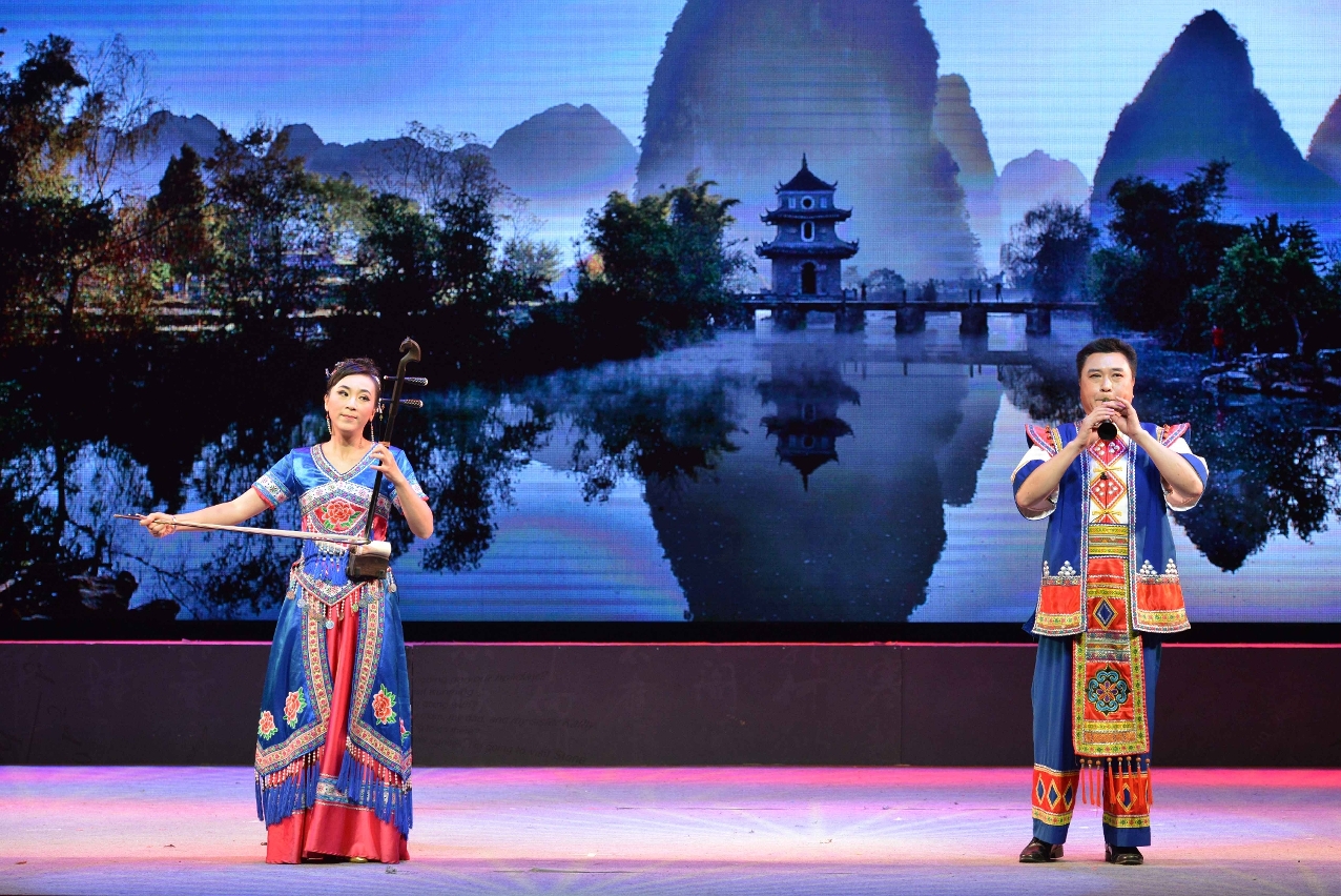 Ópera Zhuang acompanhada pelos instrumentos Maguhu e Bolie