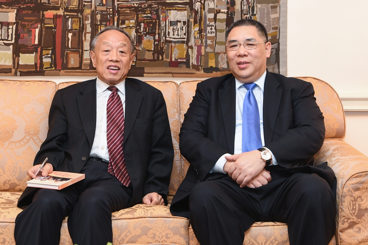 行政長官崔世安會見中國人民外交學會名譽會長、前外交部長李肇星