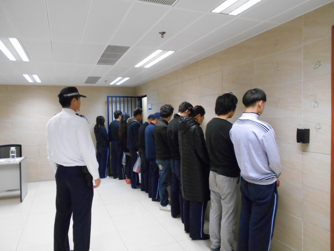 上述人士將被移送司法機關及治安警察局處理