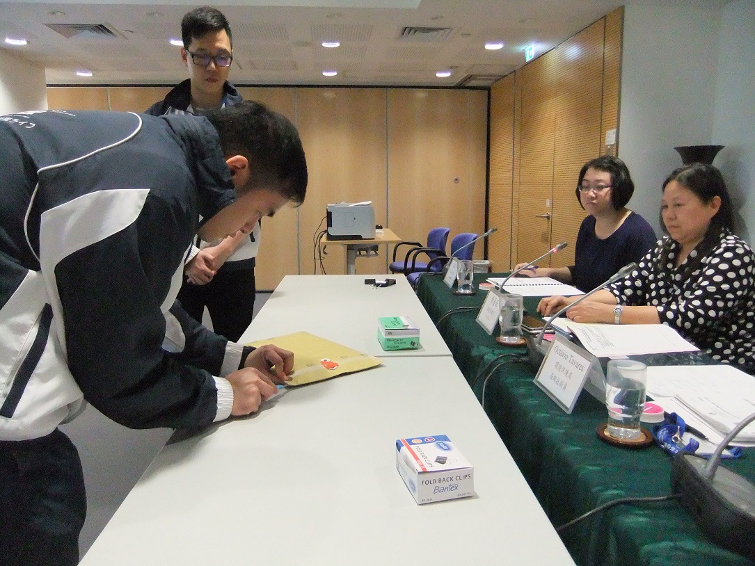 環境保護局今進行「租用灑水車及灑水掃街車連駕駛及操作人員」服務公開開標。