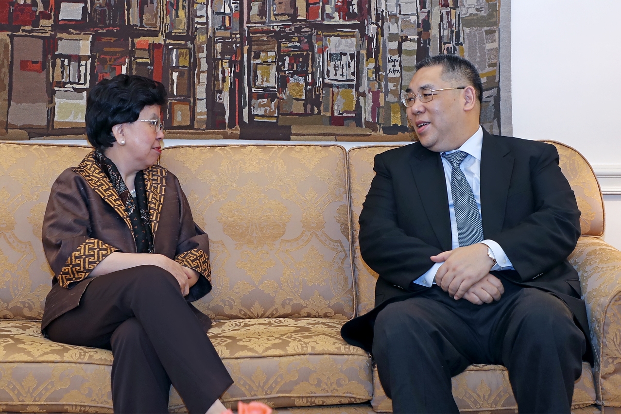 Chefe do Executivo tem encontro com Margaret Chan