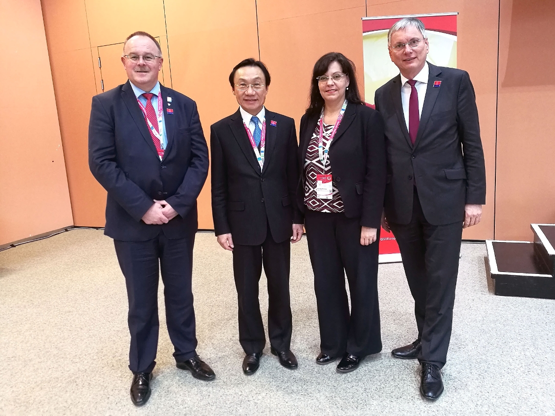 O Ministro da Segurança Social do Luxemburgo: Roman Schneider, Alexias Tam, a Ministra do Trabalho e Segurança Social da República Checa Michaela Marsková e o Ministro do Trabalho, Assuntos Sociais e Protecção do Consumidor da Áustria